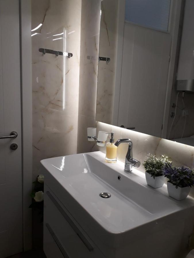 Seahaven Apartment Petrovac Екстериор снимка