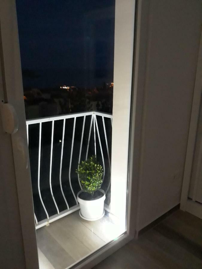 Seahaven Apartment Petrovac Екстериор снимка