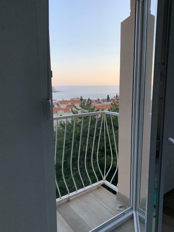 Seahaven Apartment Petrovac Екстериор снимка
