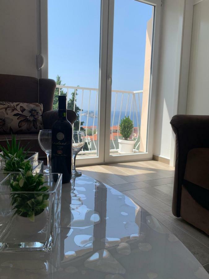 Seahaven Apartment Petrovac Екстериор снимка