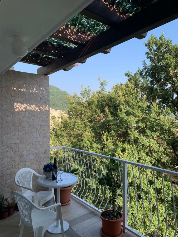 Seahaven Apartment Petrovac Екстериор снимка