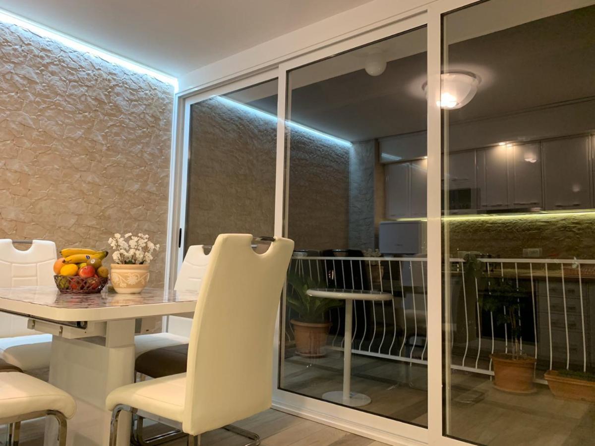 Seahaven Apartment Petrovac Екстериор снимка
