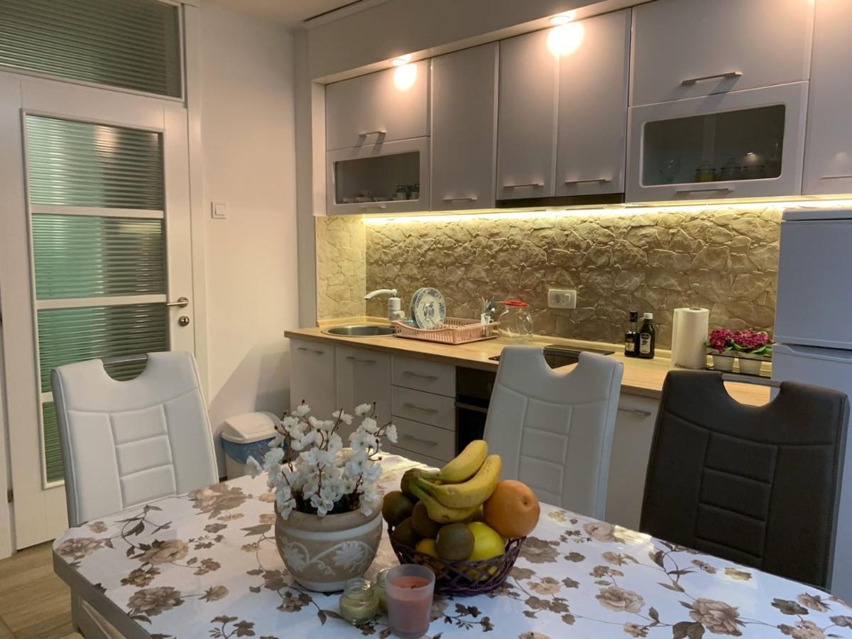 Seahaven Apartment Petrovac Екстериор снимка